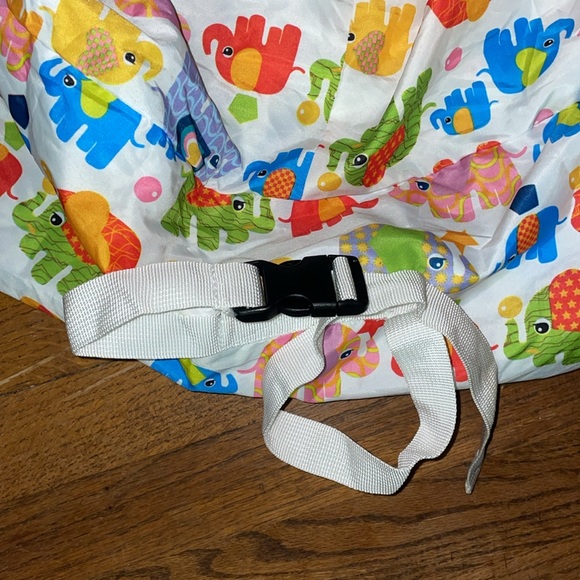 NWOT 2-IN-1 UNIVERSAL CHILD COLORFUL ELEPHANT GROCERY CART PACKABLE SEAT COVER - Picture 7 of 9